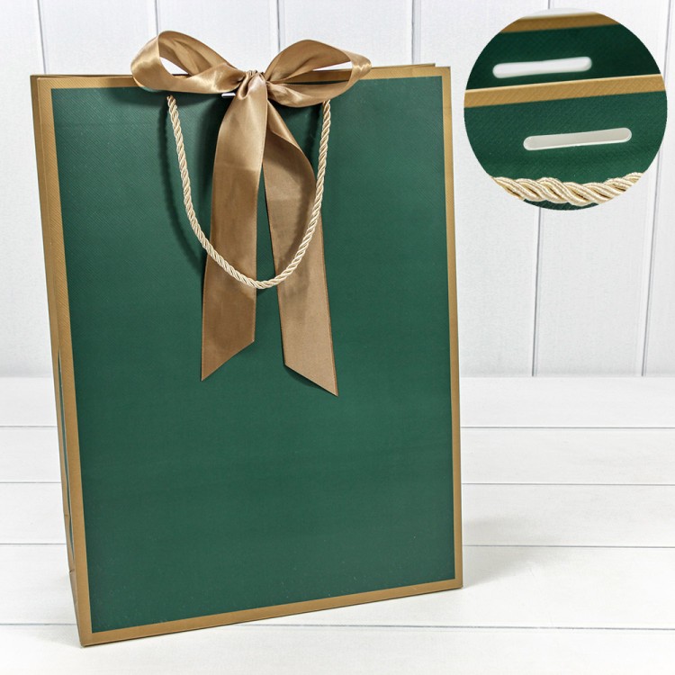 Пакет подарочный с лентой 31*42*12 210г Зелёный 1/10 1/80 Арт: 000505A/15